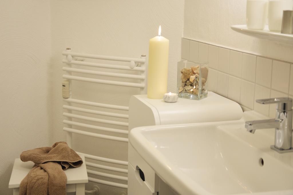 Atelier-Appartement Ambienta Im Zentrum Von Binz Oda fotoğraf